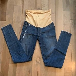 A Pea in the Pod maternity jean